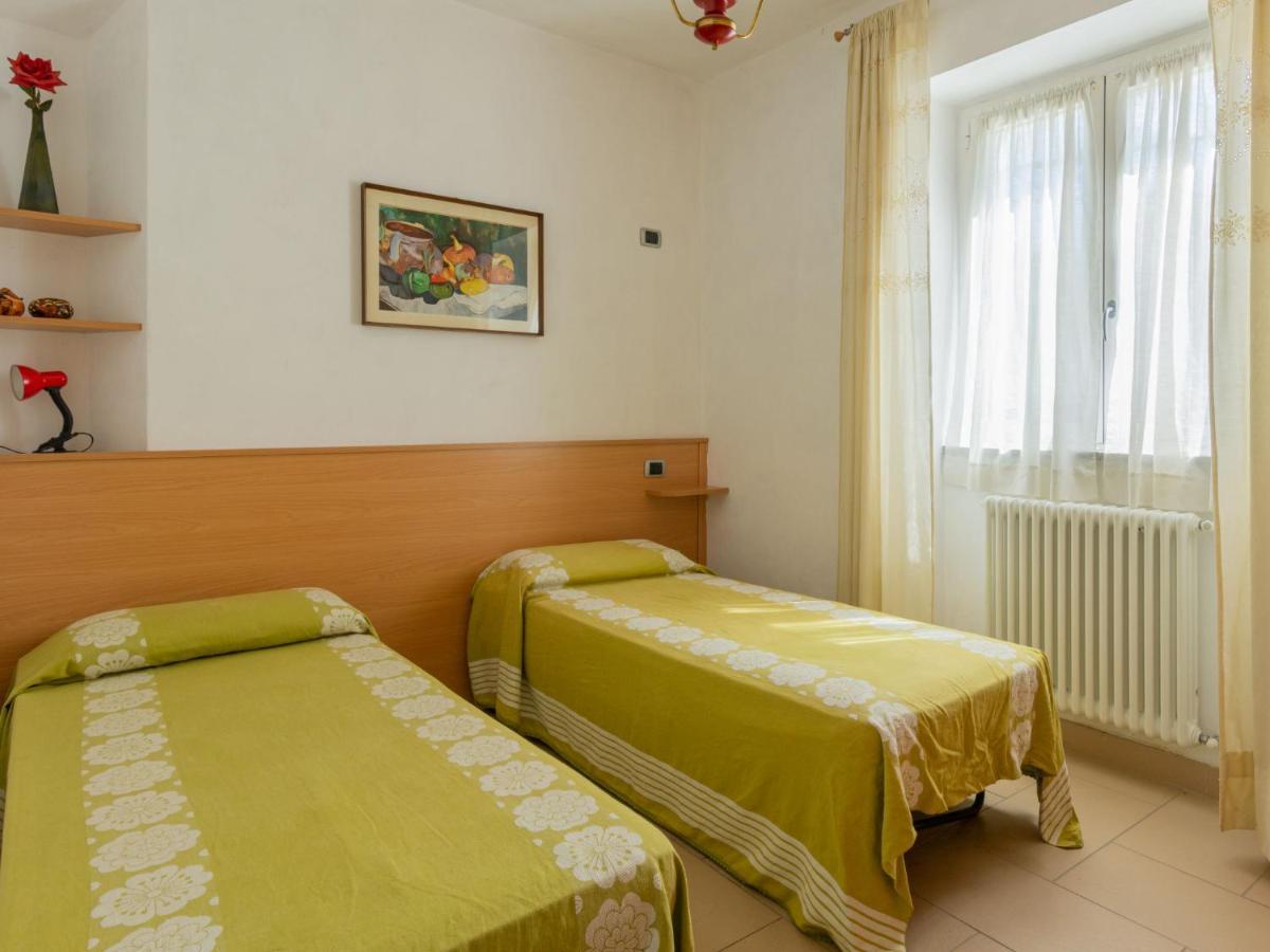 Apartment Elisabetta - Gla115 By Interhome جيرا لاريو المظهر الخارجي الصورة